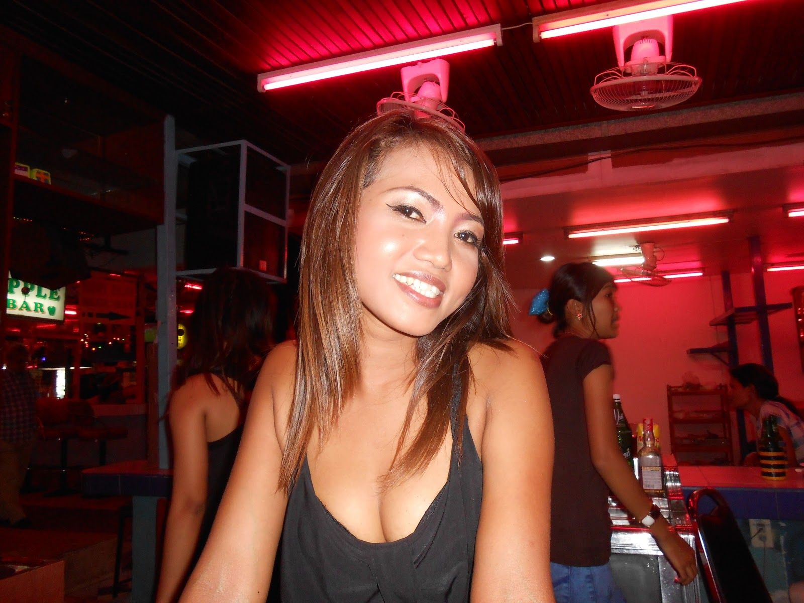 dating Bangkok bar girl