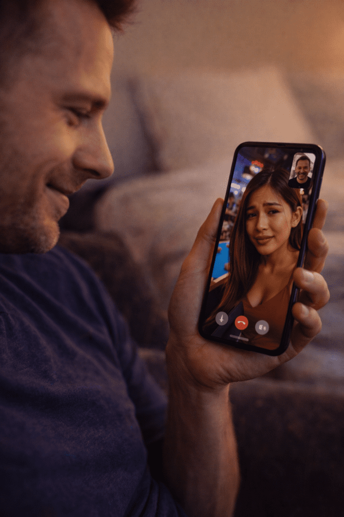 Keeping In Contact With A Bangkok Girl