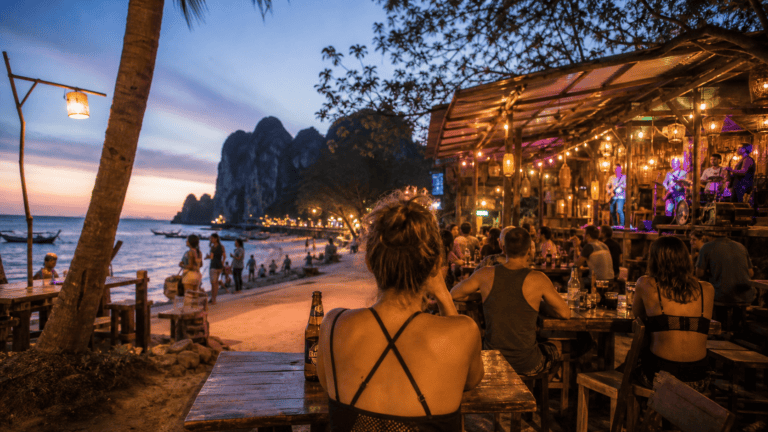 story-two-a-night-in-ao-nang-beers-bands-and-a-lost-girl