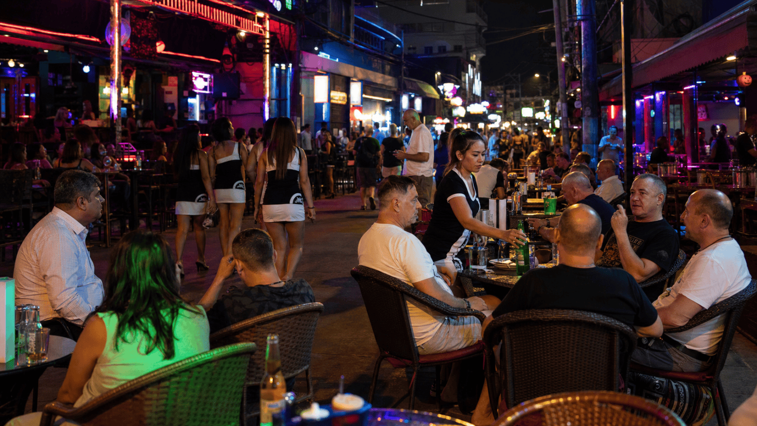 bar-drinks-and-decisions