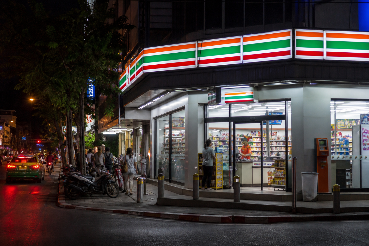 Use 7-Eleven at Any Hour