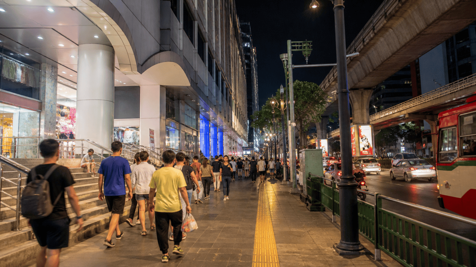 How to Reach Pratunam Night Markets