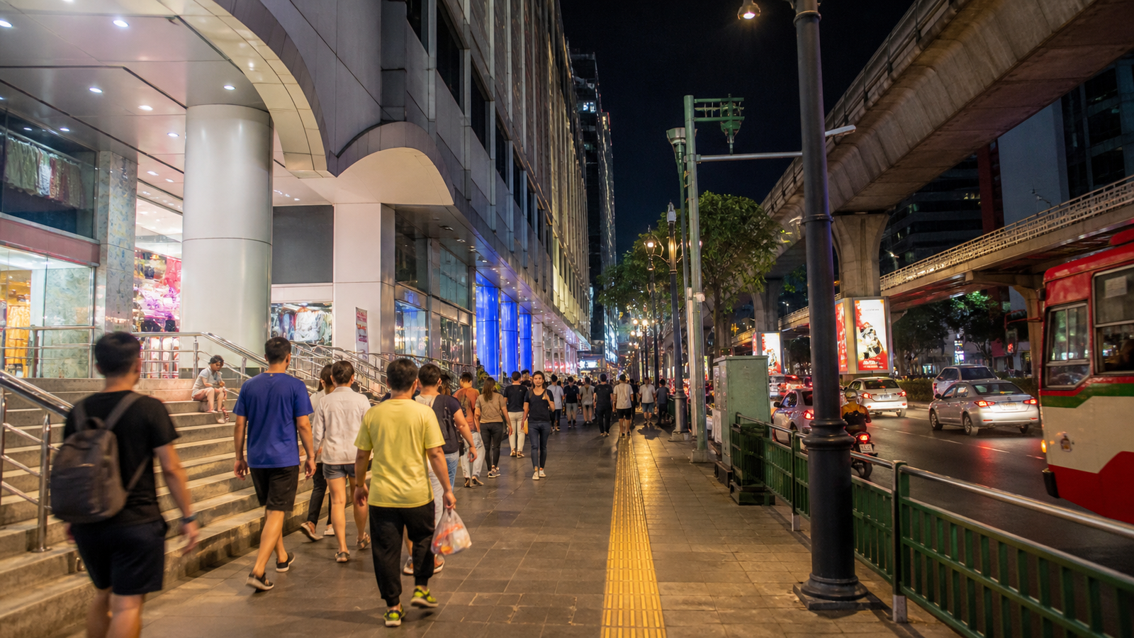 How to Reach Pratunam Night Markets