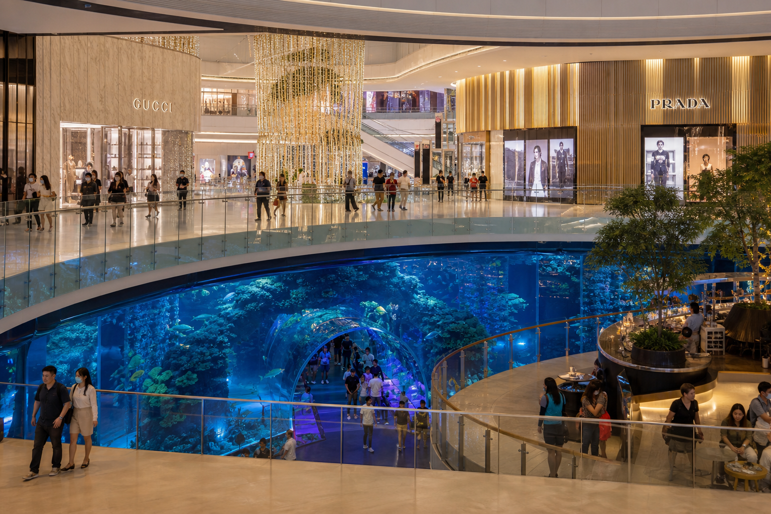 Compare Siam Paragon and Siam Center
