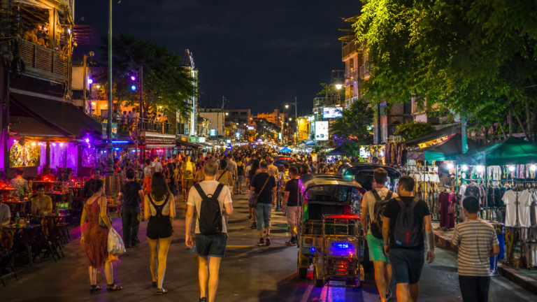 Where Not to Stay in Bangkok Red Light Districts