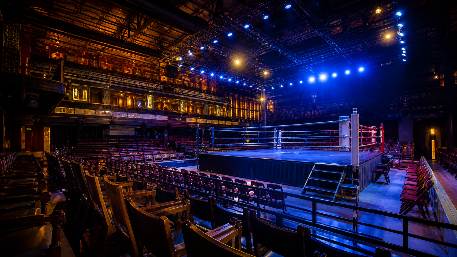 Story 2 Bangkok Muay Thai at Rajadamnern Stadium
