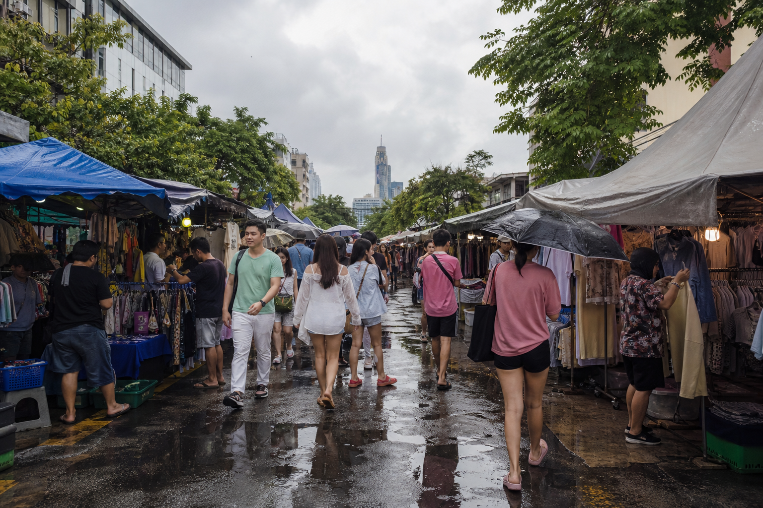 Bangkok Sunday Shopping in Unpredictable October Rain