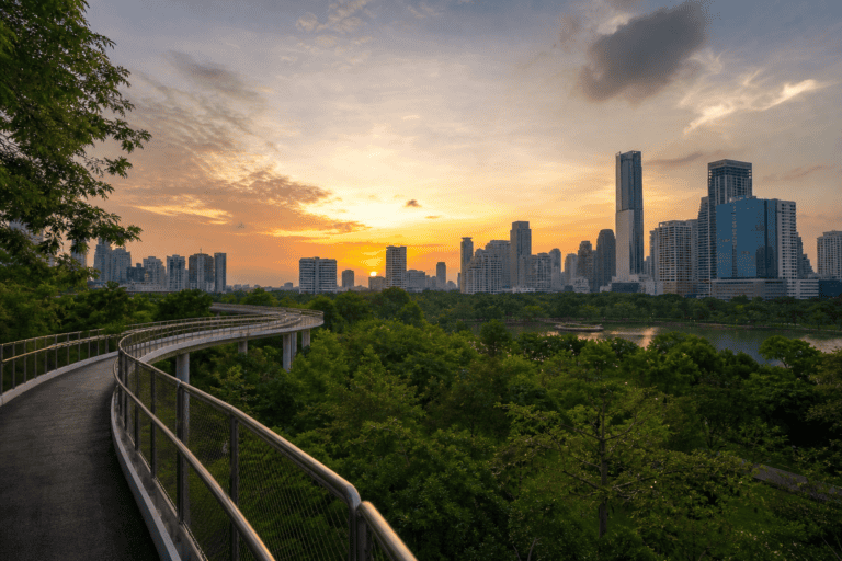 Bangkok After Sunset: Parks, Silom, Siam, and Sukhumvit Nightlife