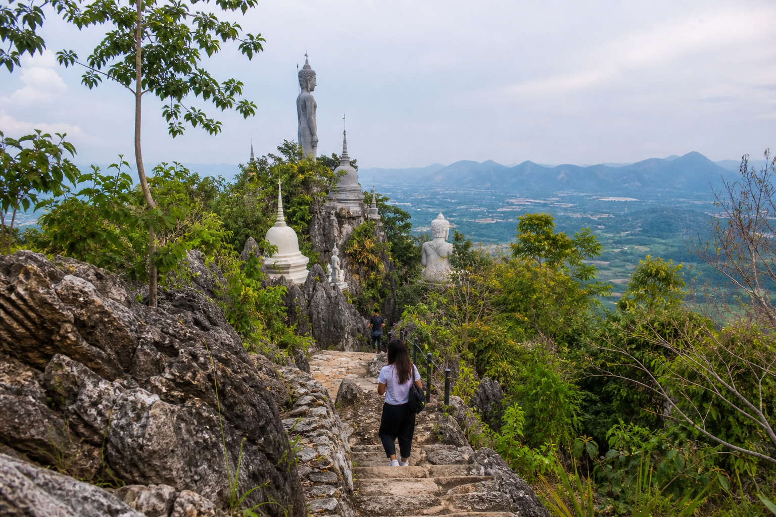 Heavenly Cult Hike in Ratchaburi