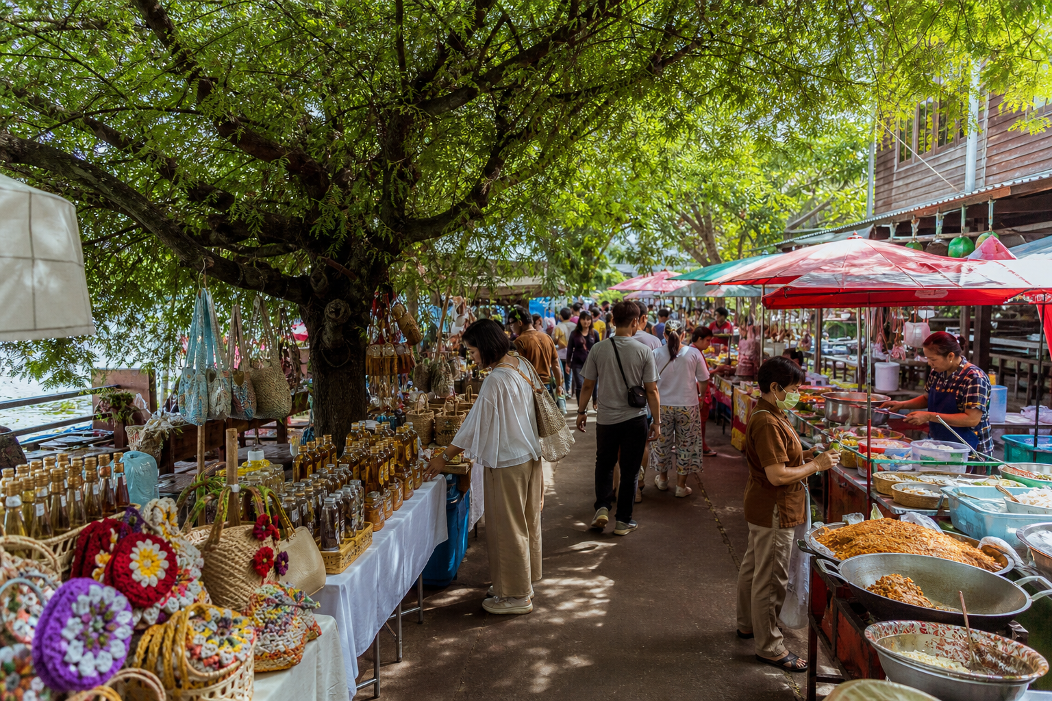 Koh Kret Markets and Street Food