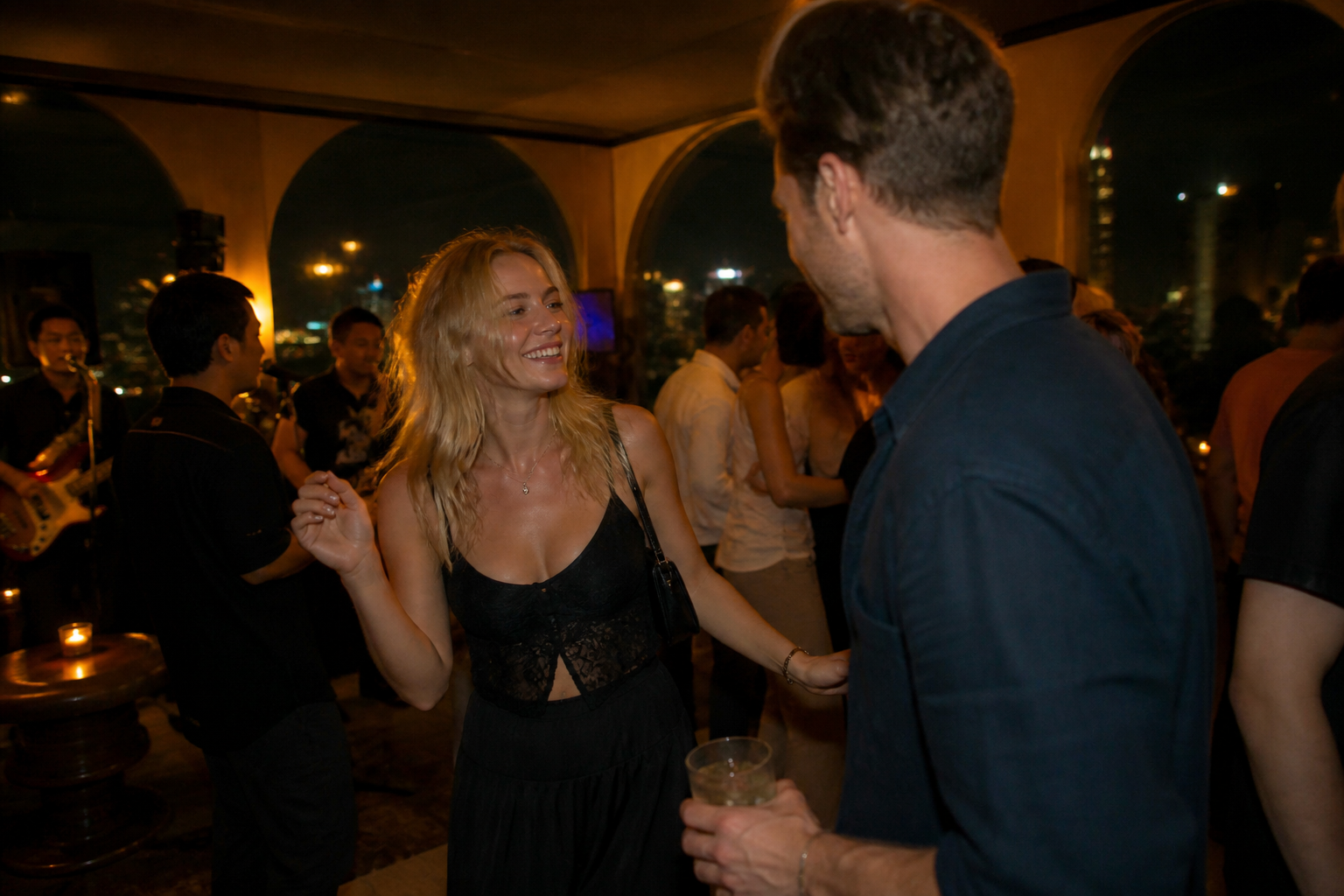 Meeting a Danish Woman at Penny Black BKK