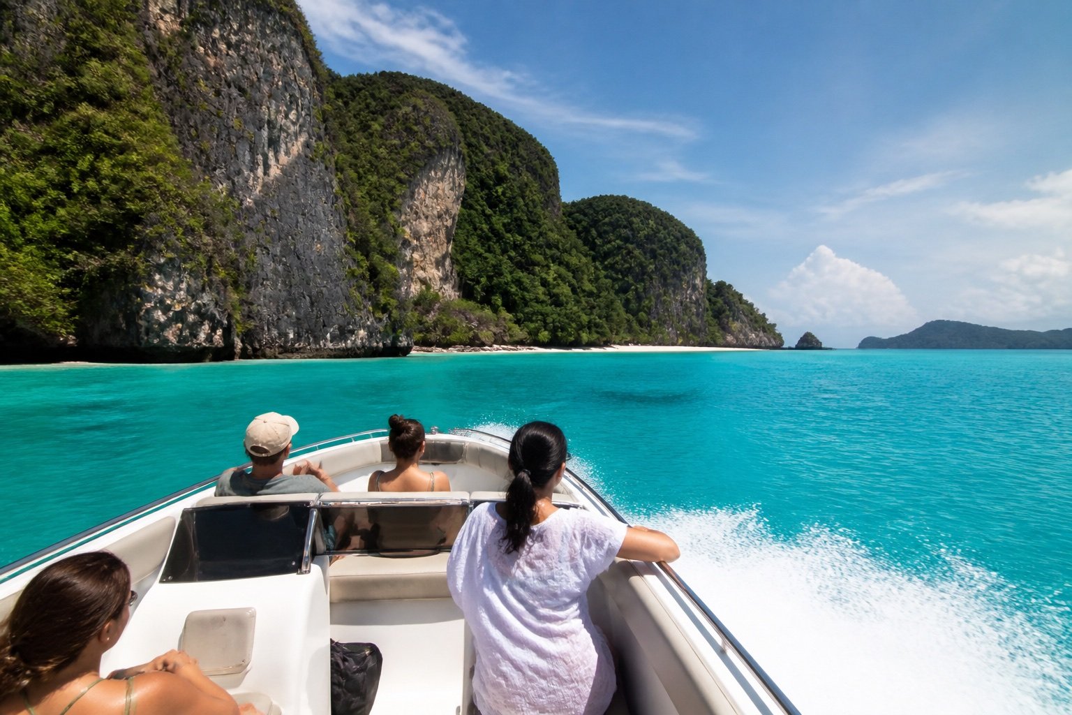 Phuket Island Hopping to Phi Phi and James Bond Island