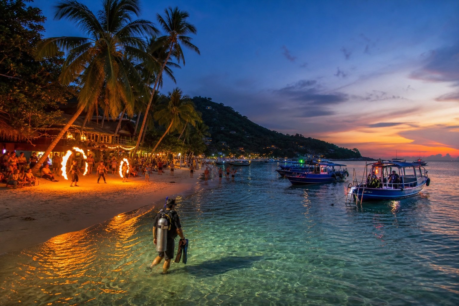 Sairee Beach Koh Tao for Diving and Nightlife