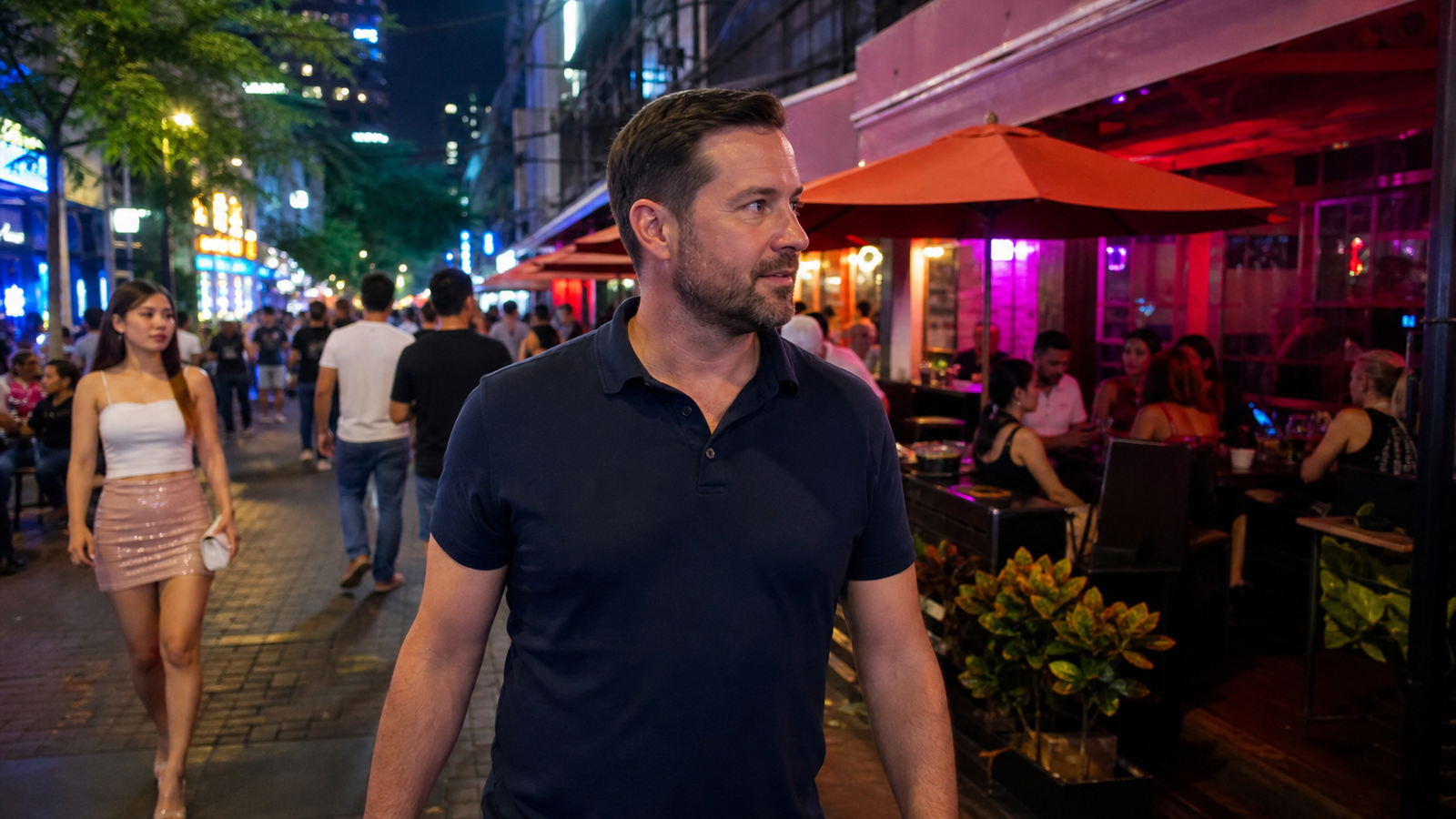 Saturday Night in Sukhumvit 11
