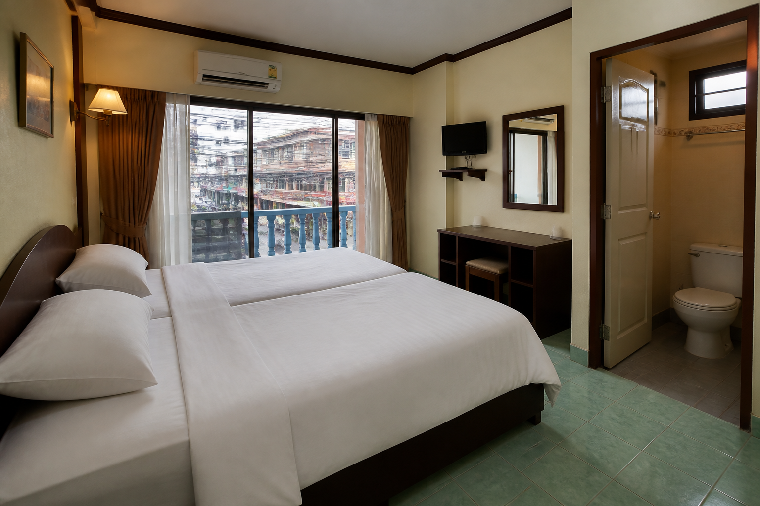 Sleep With Me Hotel Phuket
