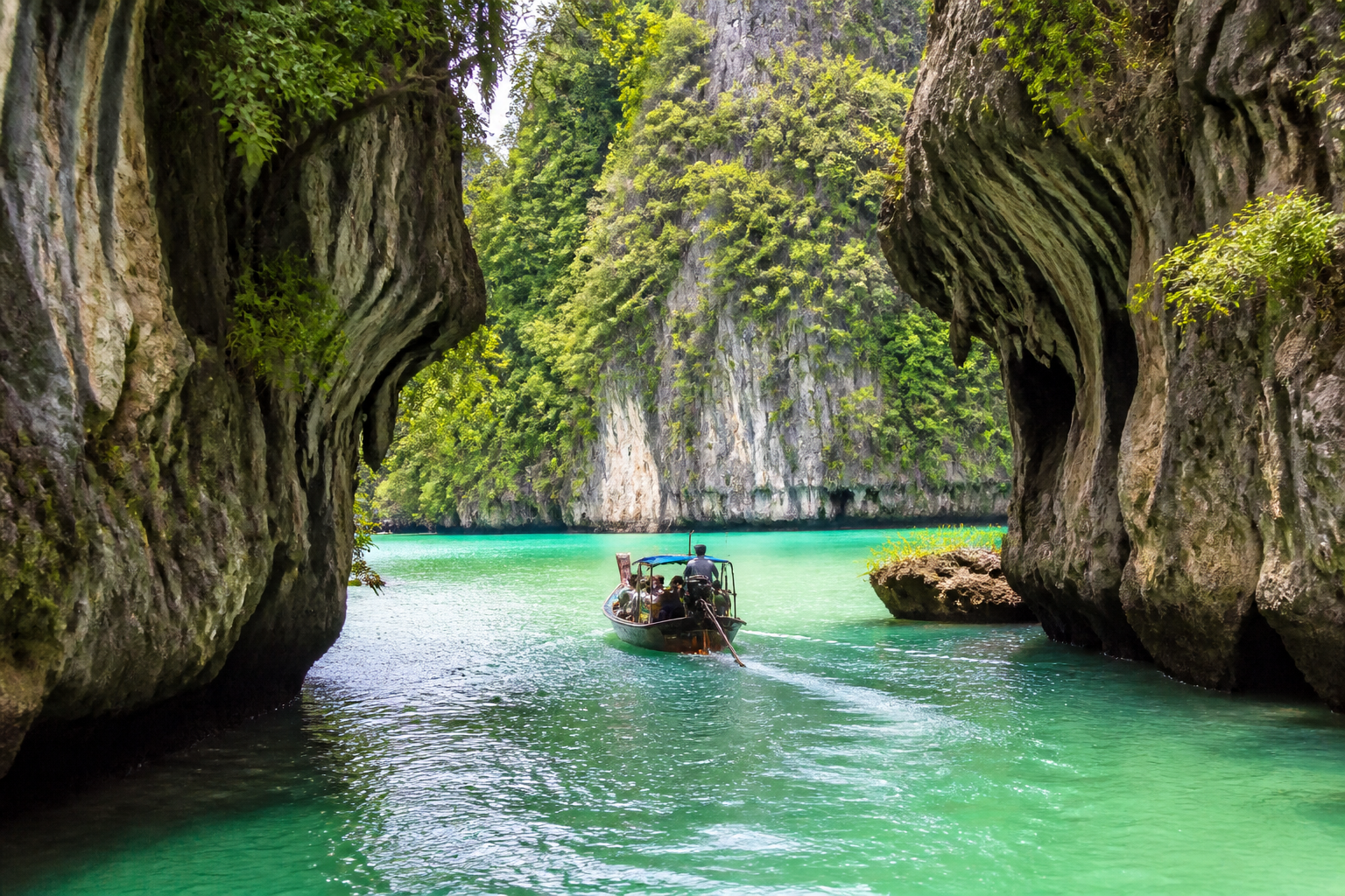 Story 10: Exploring Hong Lagoon