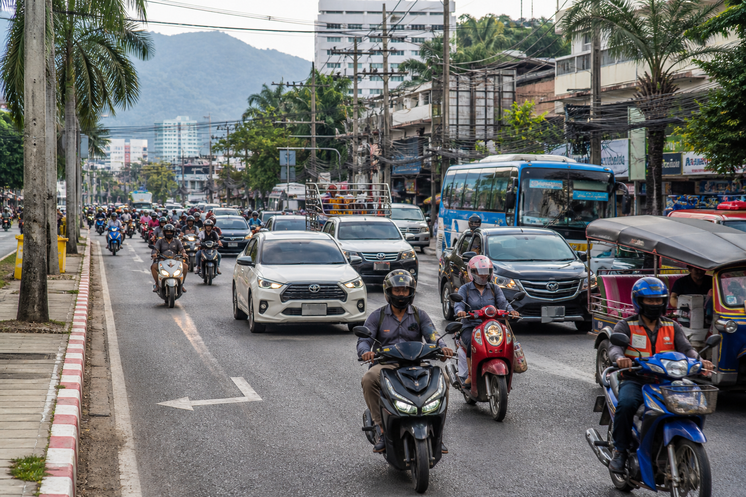 Why Thailand Roads Are So Dangerous for Motorbikes